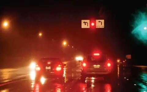 Astygmatyzm: Gdy świat faluje. Jak widzi astygmatyk i co robić?